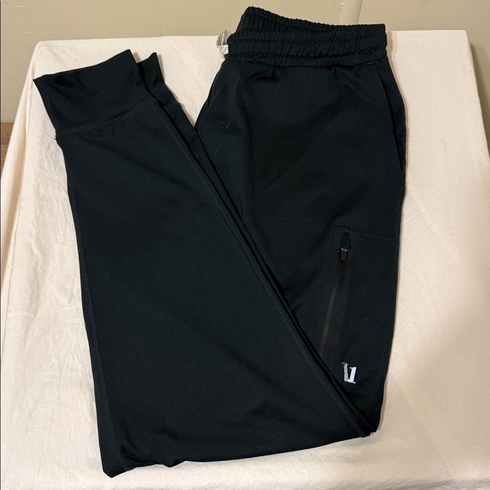 Vuori  Men’s Dark Green Joggers with White Logo - Picture 3 of 9